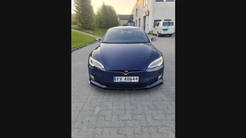 TESLA Model S 75D 4WD
