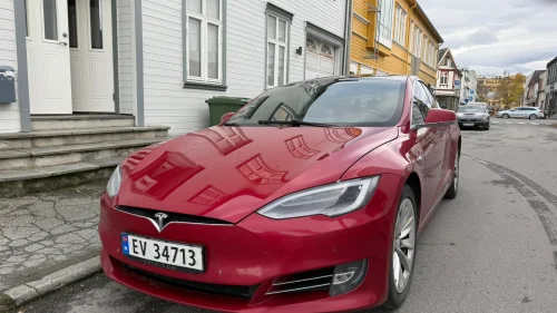 TESLA Model S 75D 4WD
