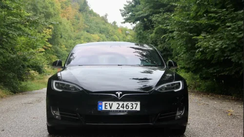 TESLA Model S 75D 4WD