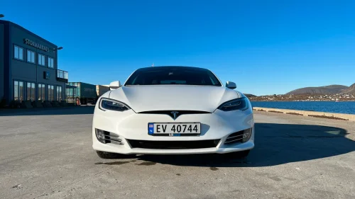 TESLA Model S 75D 4WD