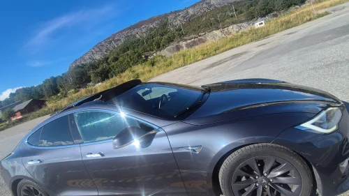 TESLA Model S 75D 4WD