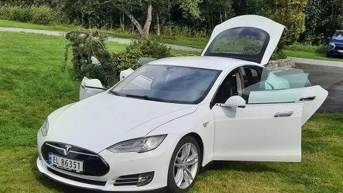 TESLA MOTORS Model S 70D, 4x4