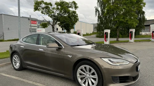 TESLA MOTORS Model S 90D 4WD - Gratis lading