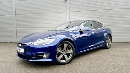 TESLA Model S 75D / 4WD / Luftfjæring / Autopilot / panorama ++