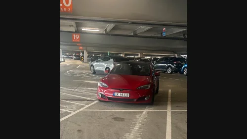 TESLA Model S 75D 4WD