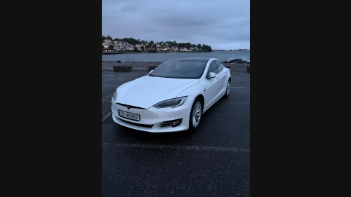 TESLA Model S 75D 4WD