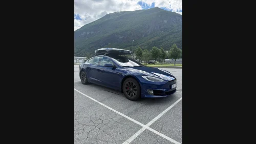 TESLA Model S Long Range