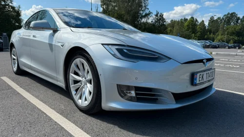 TESLA MOTORS Model S 75D 4x4