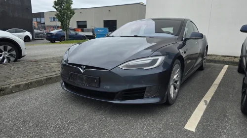 TESLA MOTORS Model S 75D 4WD/AP2.0 Hardware/EU til 03.27
