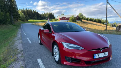 TESLA MOTORS Model S 75D 4WD