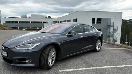 TESLA Model S 75D 4WD