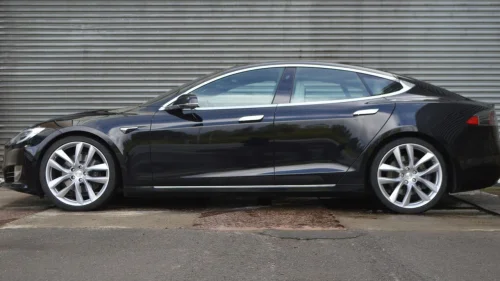 TESLA Model S 75D/CCS/premium/skinn/panorama/AP 2.5/vinter