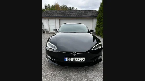 TESLA Model S 75D 4WD
