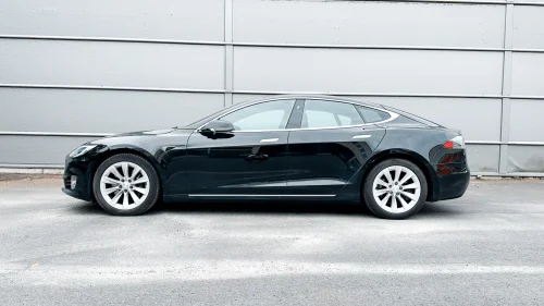 TESLA Model S 75D 4WD