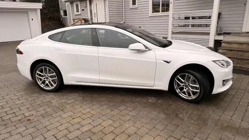 TESLA Model S 75D 4WD Premium