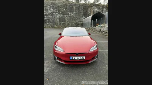 TESLA Model S 75D 4WD