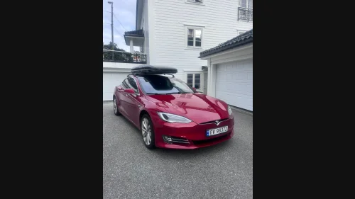 TESLA Model S Long range raven