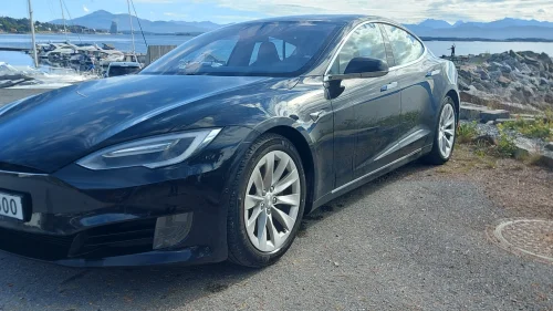 TESLA MOTORS Model S 75D 4WD
