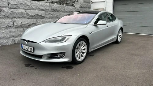 TESLA Model S 75D 4WD