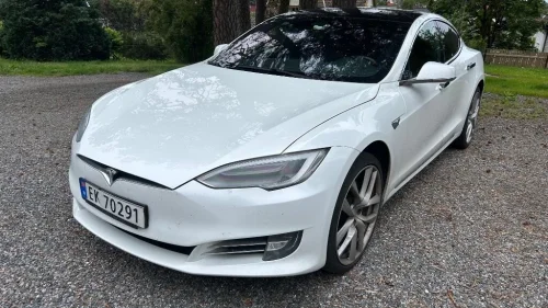TESLA Model S