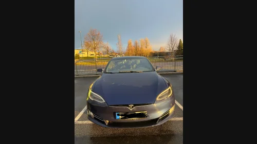 TESLA Model S 75D 4WD