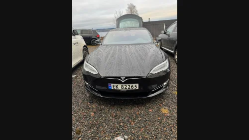 TESLA Model S 75D 4WD