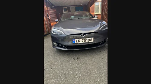 TESLA Model S 75D 4WD