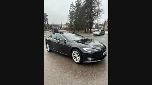 TESLA Model S 75D 4WD