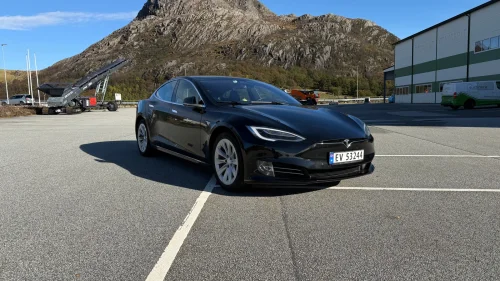 TESLA Model S 75D 4WD