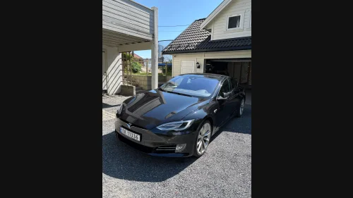 TESLA MOTORS Model S 75D