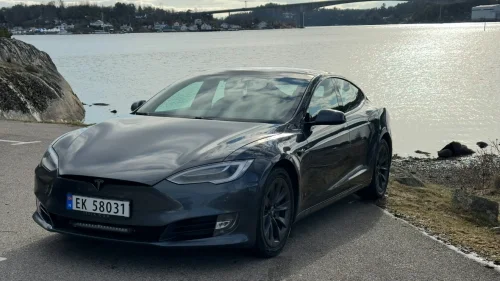 TESLA Model S 75D 4WD / NY EU / 90% BATTERI /