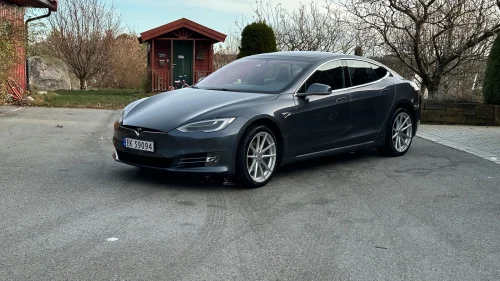 TESLA Model S 90D 4WD