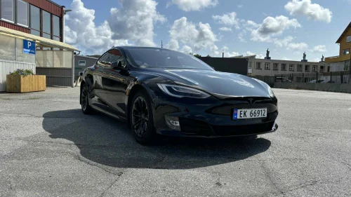 TESLA Model S 75D 4WD