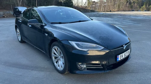 TESLA Model S 75D 4WD