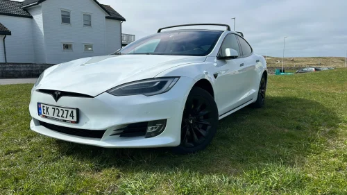 TESLA Model S 75D 4WD