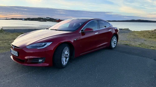 TESLA Model S 75D 4WD