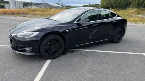 TESLA Model S 75D 4WD