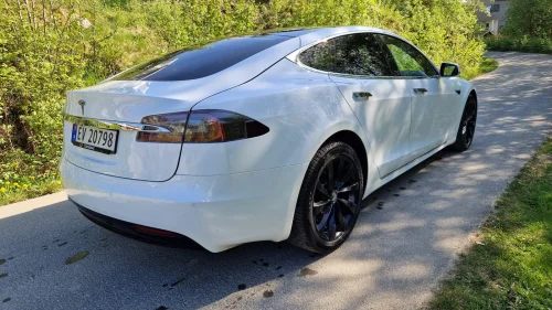 TESLA Model S 75D/ Autopilot / Glastak / Premium  / Luft / HI-FI