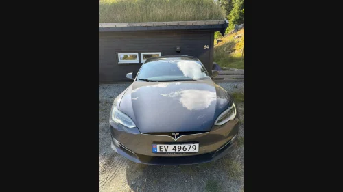 TESLA Model S 75D 4WD