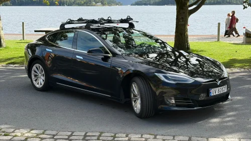 TESLA Model S 75D AWD