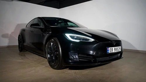 TESLA Model S Long Range PLUS RAVEN // UltraHiFi, Vinter- 652KM WLTP!