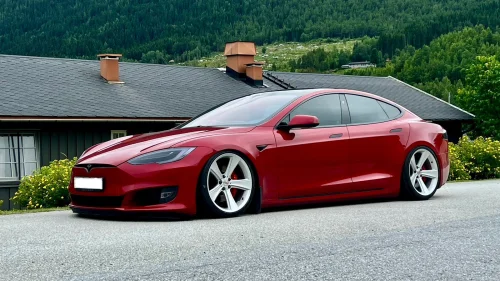 TESLA Model S Performance