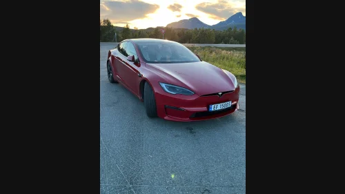 TESLA Model S Long Range