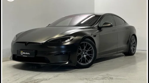 TESLA Model S DualMotor 685HK Insane HelFoliert-blikkfang! Yoke 634KM