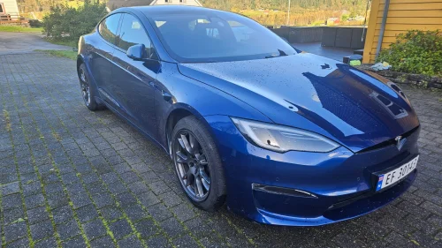 TESLA Model S Plaid