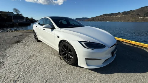 TESLA Model S Plaid