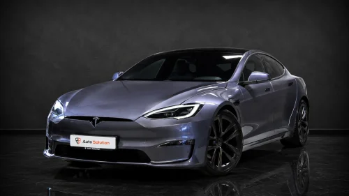 TESLA Model S PLAID AWD| YOKE| PANO| 21" ARACHNID| MATRIX| 1-EIER