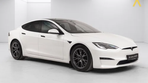 TESLA Model S /PLAID/1020HK/KARBON/PREMIUM/2-HJULSETT/YOKE/600KM