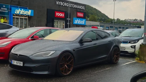 TESLA Model S PLAID, 1020hk,
