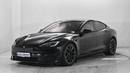 TESLA Model S Plaid